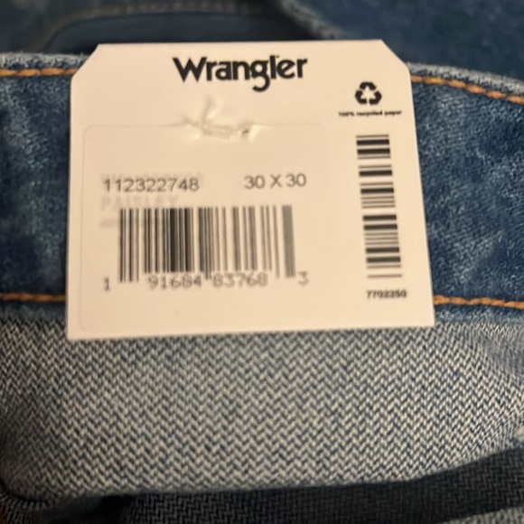 NWT Wrangler Medium Wash PAISLEY PRINT WESTWARD HIGH RISE BOOTCUT JEANS - Picture 12 of 16